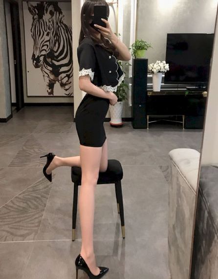 人妻娇羞跪趴撅起大屁股视频_电影未删减版