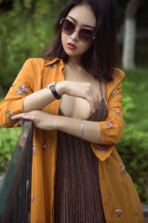女同学裸睡我把她奶头摸硬了小说_1080P高清视频播放