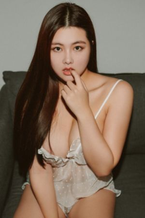 女帝在龙椅上受辱沦陷h_成人在线观看免费