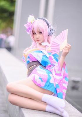 久久蜜桃果冻_1080P完整视频观看